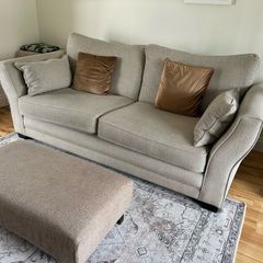 3 seater and 2 seater couch