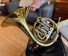 Single French Horn in Bb