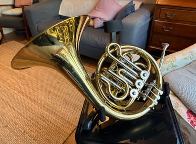 Single French Horn in Bb