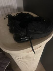 air max 270s  kids size 2