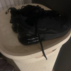 air max 270s  kids size 2