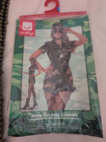 costume