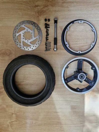 Apollo Explore V1 (1000W) - Needs brake service & tube