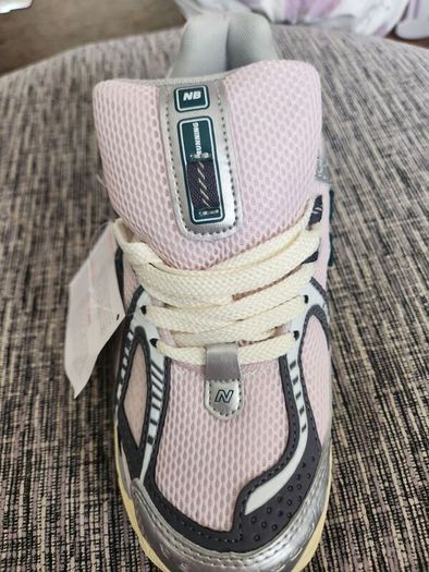 New Balance ladies trainers