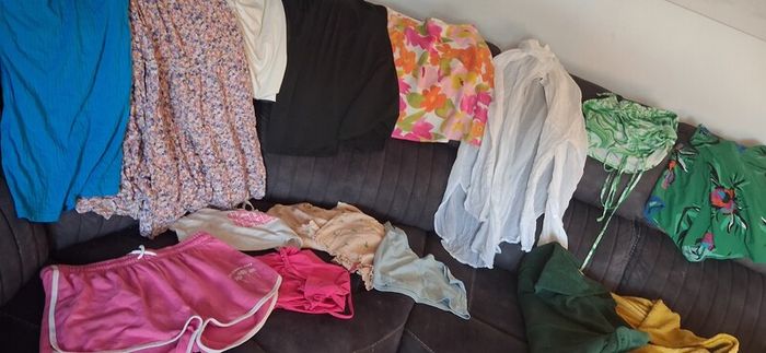 Bundle womesn mixed items size small to medium