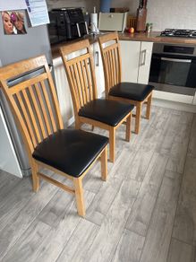 kitchen table chairs