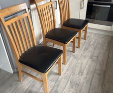 kitchen table chairs
