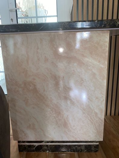 Marble Resign Hall Table mint condition