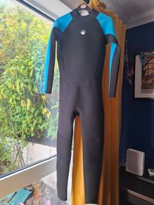 Wetsuit, Dunnes Stores