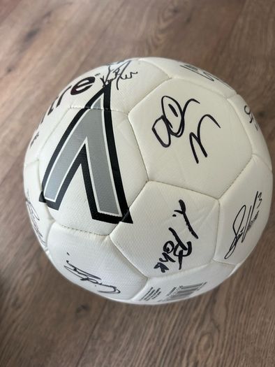 signed Shamrock Rovers Squad ball