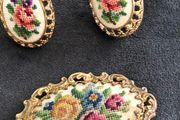 brooch and earrings set