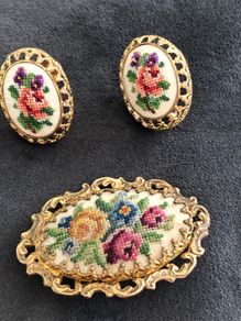 brooch and earrings set