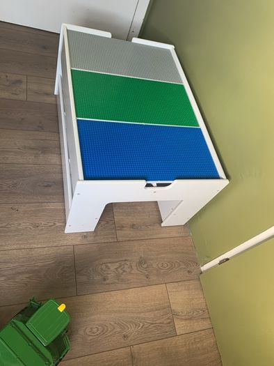Lego Table