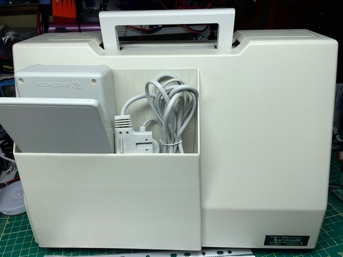 PFAFF Stretch & Jeans Sewing Machine - Just Serviced - Like new!