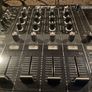 Pioneer DJM 800 (Mint Condition) Image 4