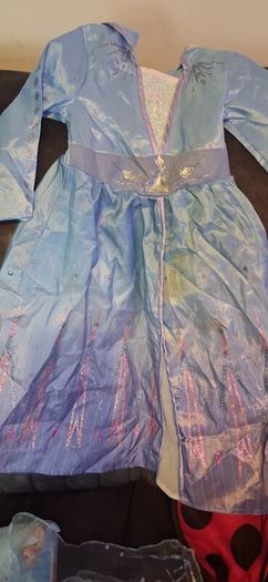 kids costumes  please read add they will fit 2 to 3 3to4