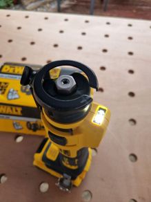 DEWALT DCE555N-XJ 18V Li-Ion XR Brushless Electric Drywall Cut-out Tool