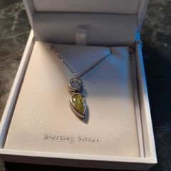 ladies silver chain and pendant