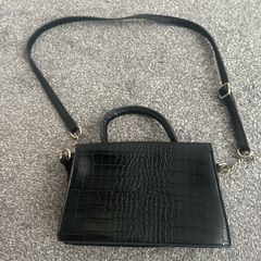 Black new look handbag