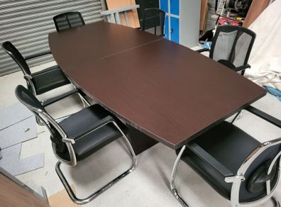 2.7m x 1.2m Boardroom Table & Chairs