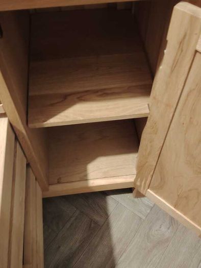 Oak 3 drawer sideboard