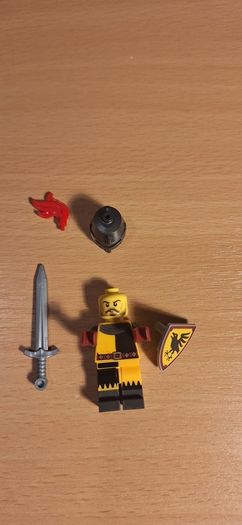 LEGO Collectible Minifigures Series 20 Tournament Knight