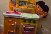 Vintage Dora The Explorer Talking Kitchen Playset - Tested