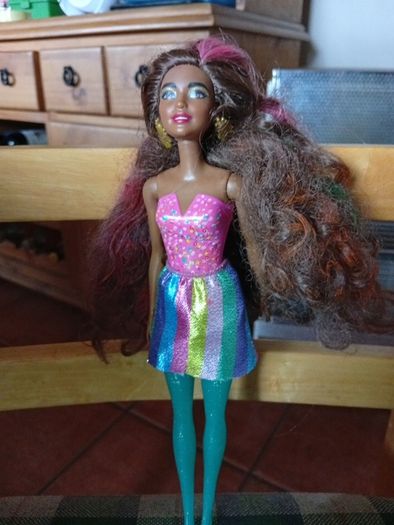 Barbie Colour Reveal Party Confetti African Doll Long Hair 2020 Mattel K13