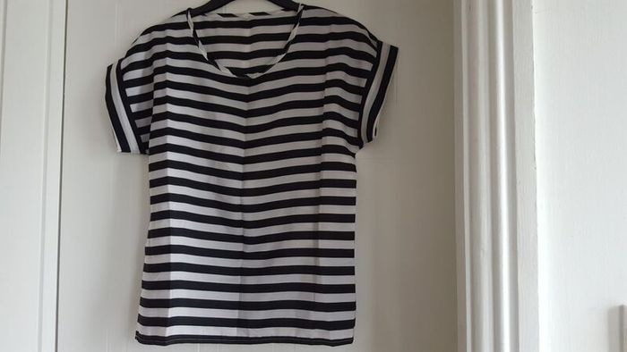 Ladies Tops Size10