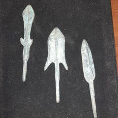 Bronze Arrowheads