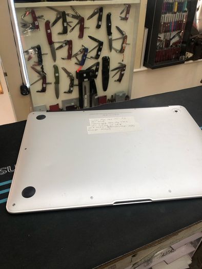 Macbook Air 13" 128gb  4gb PWO