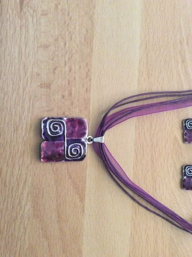 Purple necklace and earrings set