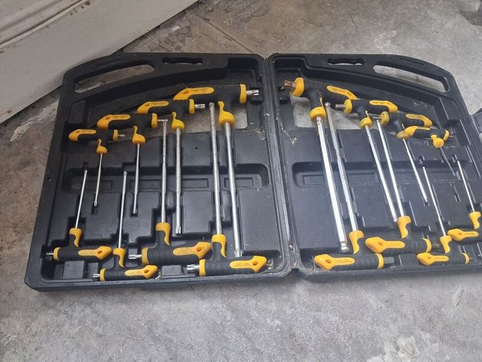 Tools And drill bits