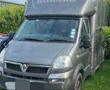 3.5t vauxall movano Horse lorry