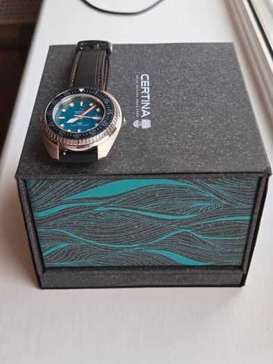 professional dive watch