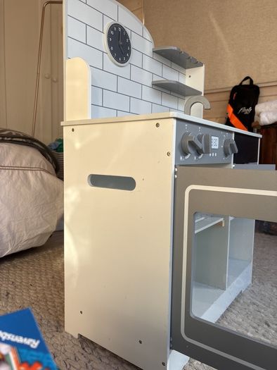 Play Kitchen