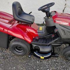 Castlegarden PTX 210 HD "40" Ride on Lawnmower .. like new . Perfect condition . Used only a couple of times