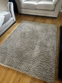 beige rug