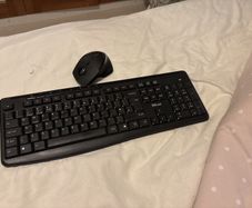 Trust Wireless Silent Keyboard Mouse