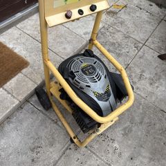 Petrol power washer