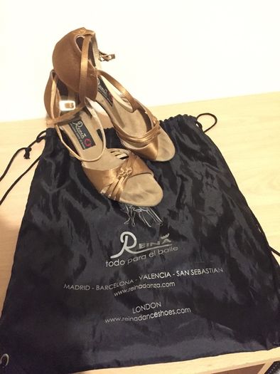Salsa shoes