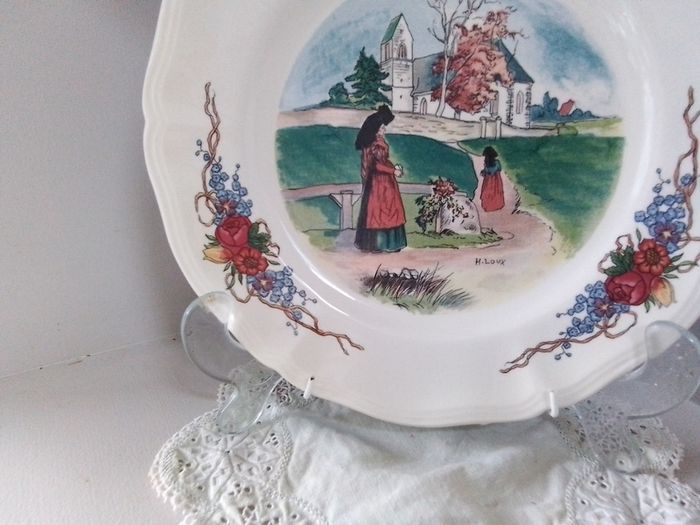 Vintage Sarrguemines Salad Plate