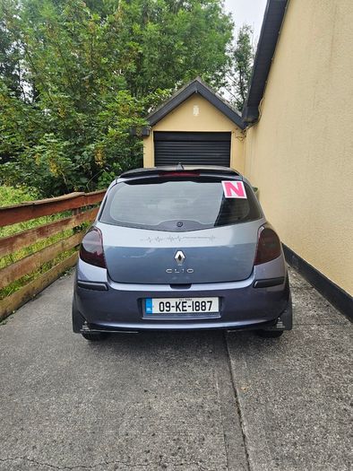 2009 Renault Clio 16v 1.2 5 door