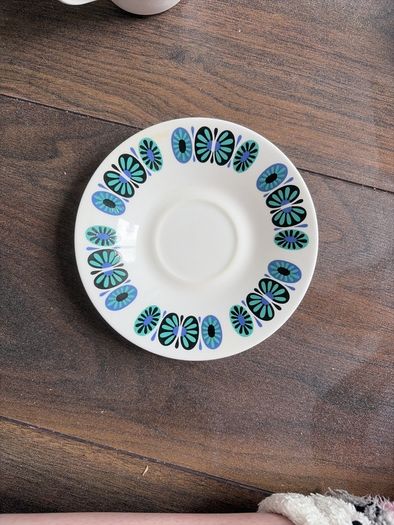 Set of 3 cup and saucer English Bone China