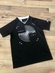 Adidas Predator short sleeve T-shirt size 9/10 years old
