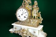 19th century French marble mantel clock