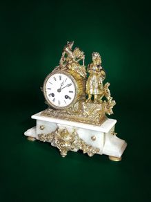 19th century French marble mantel clock