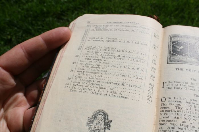 Vintage The Ideal Daily Missal with Vespers for Sundays and Feasts - Dublin