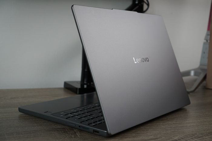 Lenovo IdeaPad Slim 3 15.3" | Snapdragon X | 16GB | 256GB | Premium Care Warranty