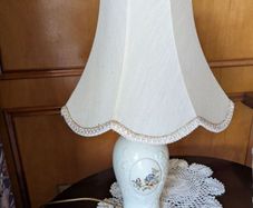 Royal Tara lamp